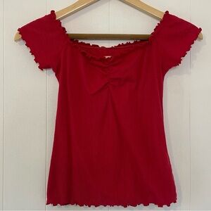 Hollister Ruffle Lettuce Hem Red Top Size Medium